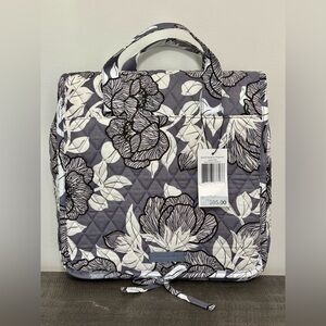 Vera Bradley Moon Shadow Meadow Grand Hanging Organizer, NWT